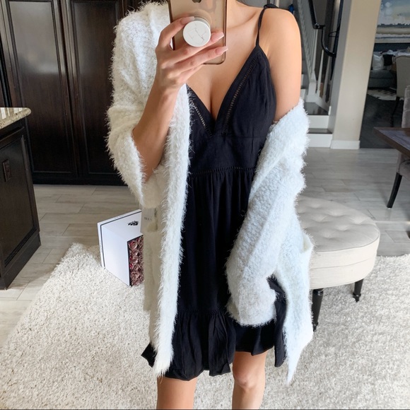 ✂️ DOLLFACE➖ in Black - Picture 4 of 5